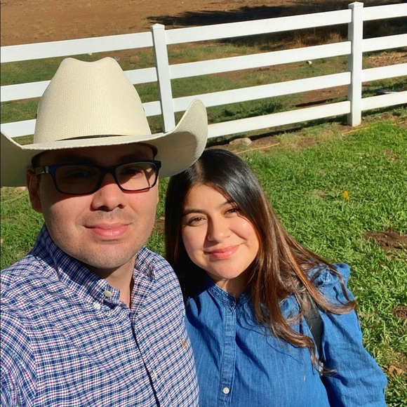 Meet your Posher, Caleb & Aliah - Picture 2 of 5